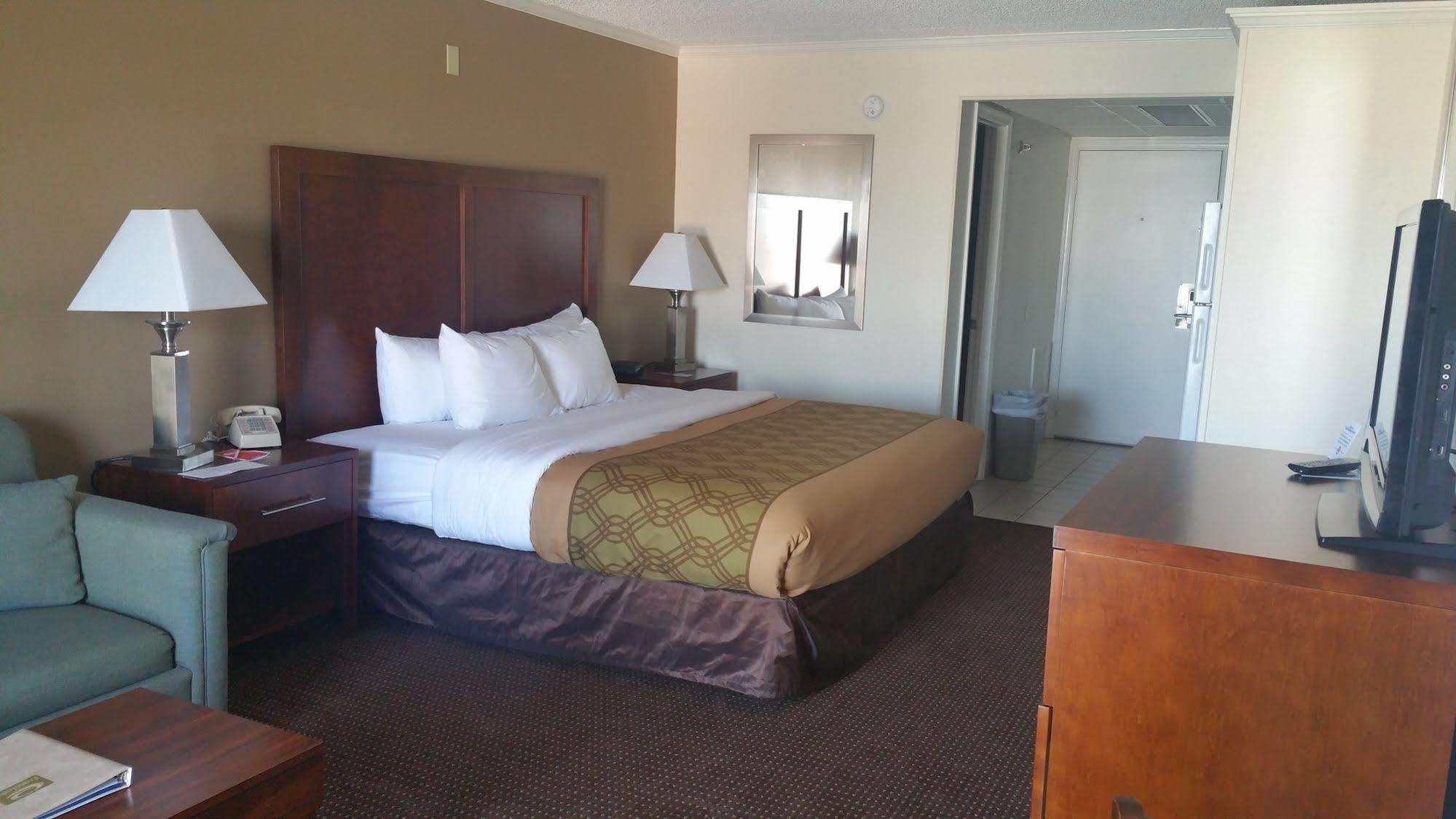 Quality Inn & Suites Oceanblock آوشين سيتي المظهر الخارجي الصورة
