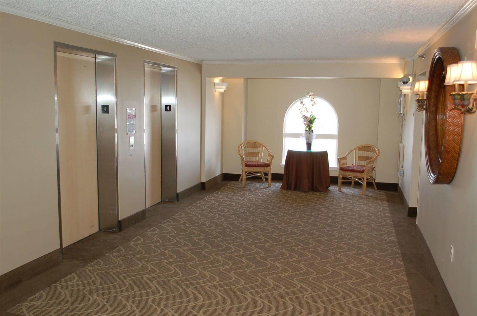 Quality Inn & Suites Oceanblock آوشين سيتي المظهر الخارجي الصورة